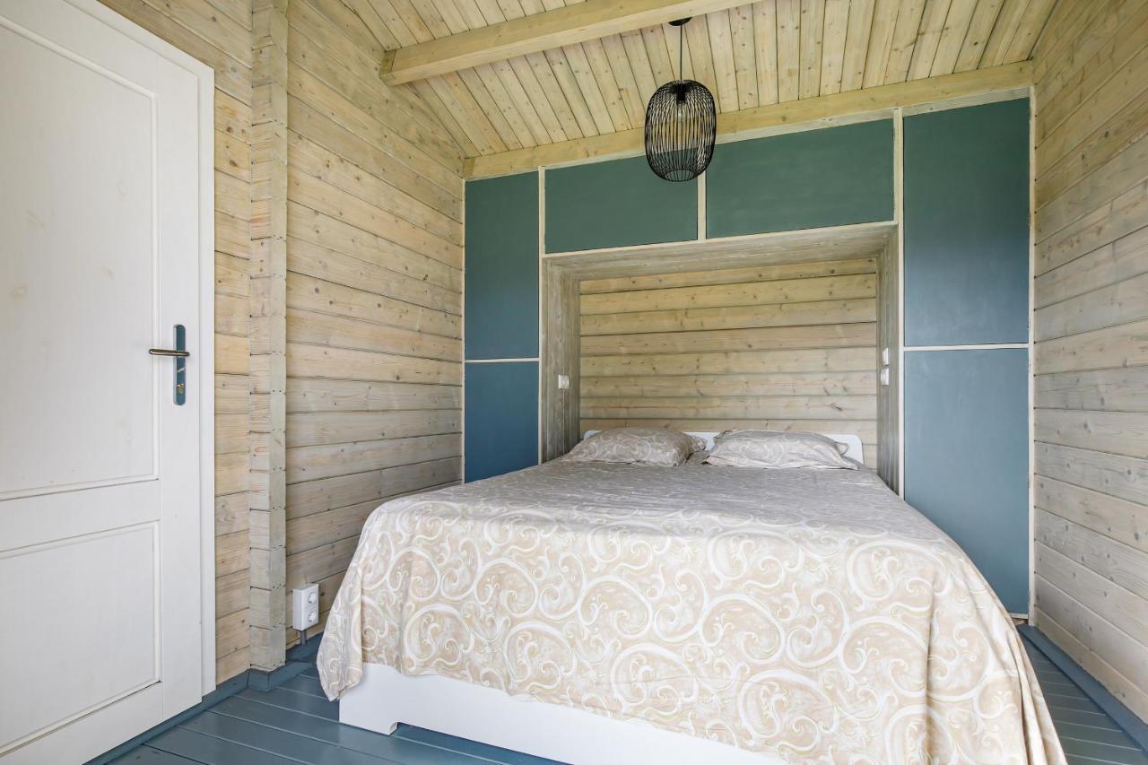 Villa Huskes Hus En Hiem - Rent As One - Chalets 65 & 66 Grou Exterior foto