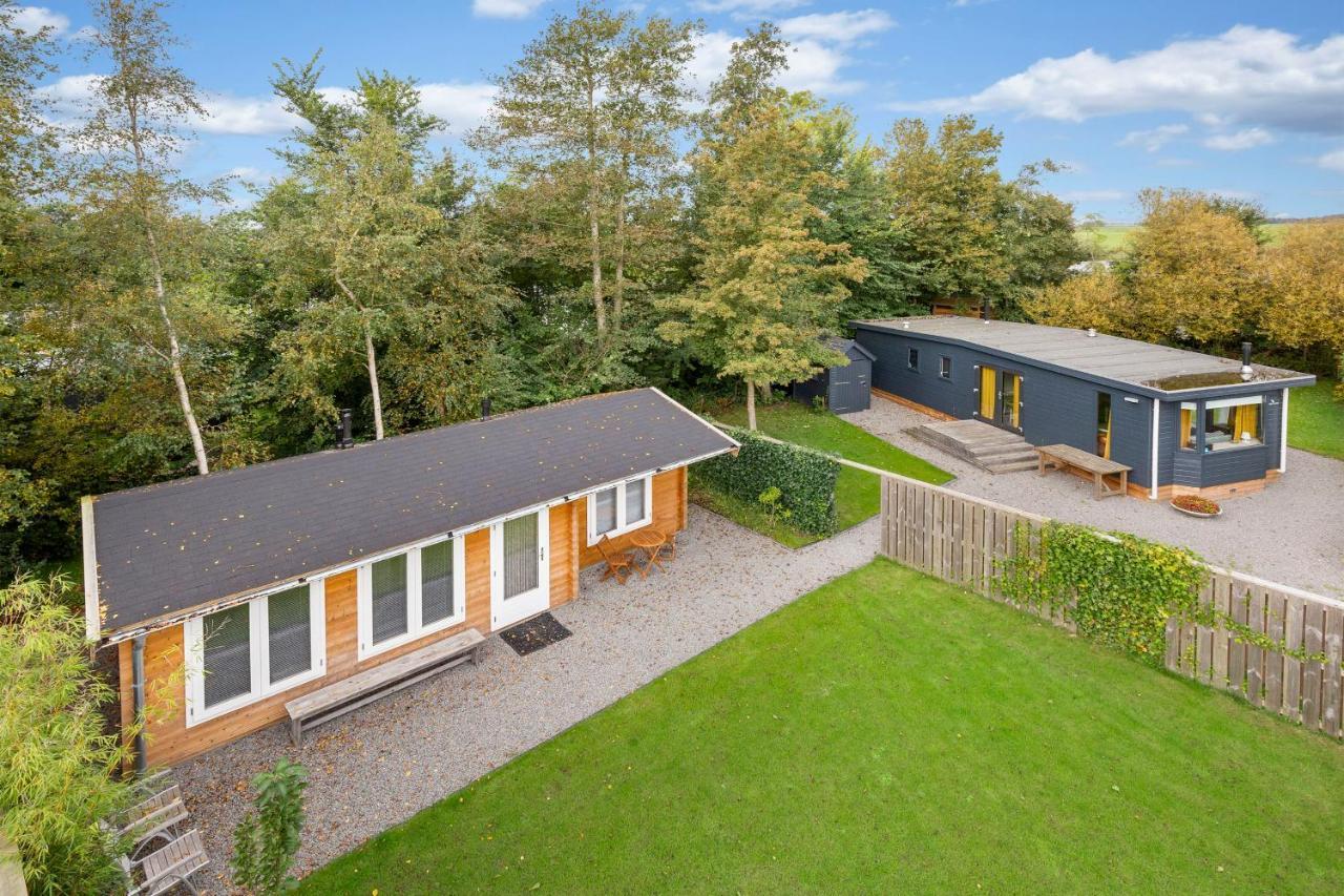 Villa Huskes Hus En Hiem - Rent As One - Chalets 65 & 66 Grou Exterior foto