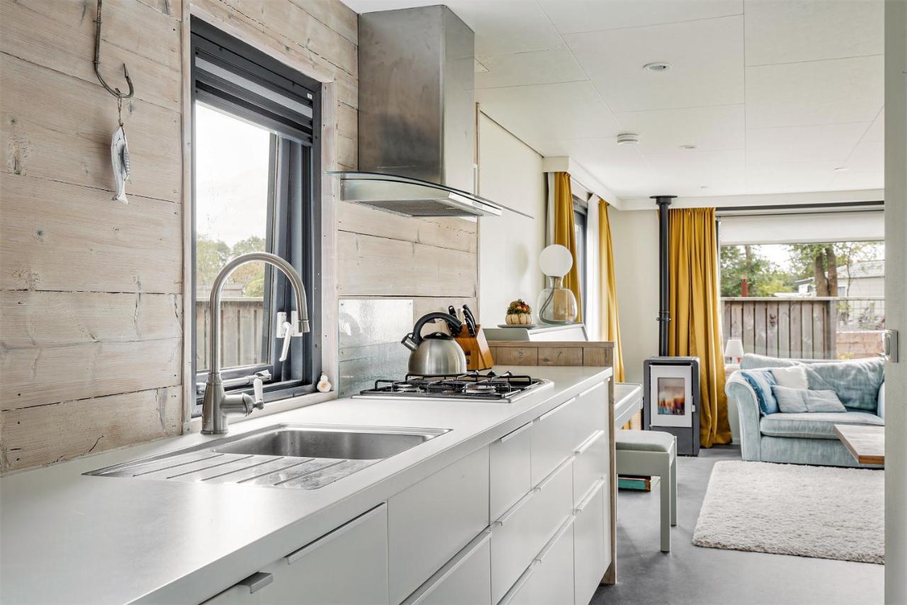 Villa Huskes Hus En Hiem - Rent As One - Chalets 65 & 66 Grou Exterior foto