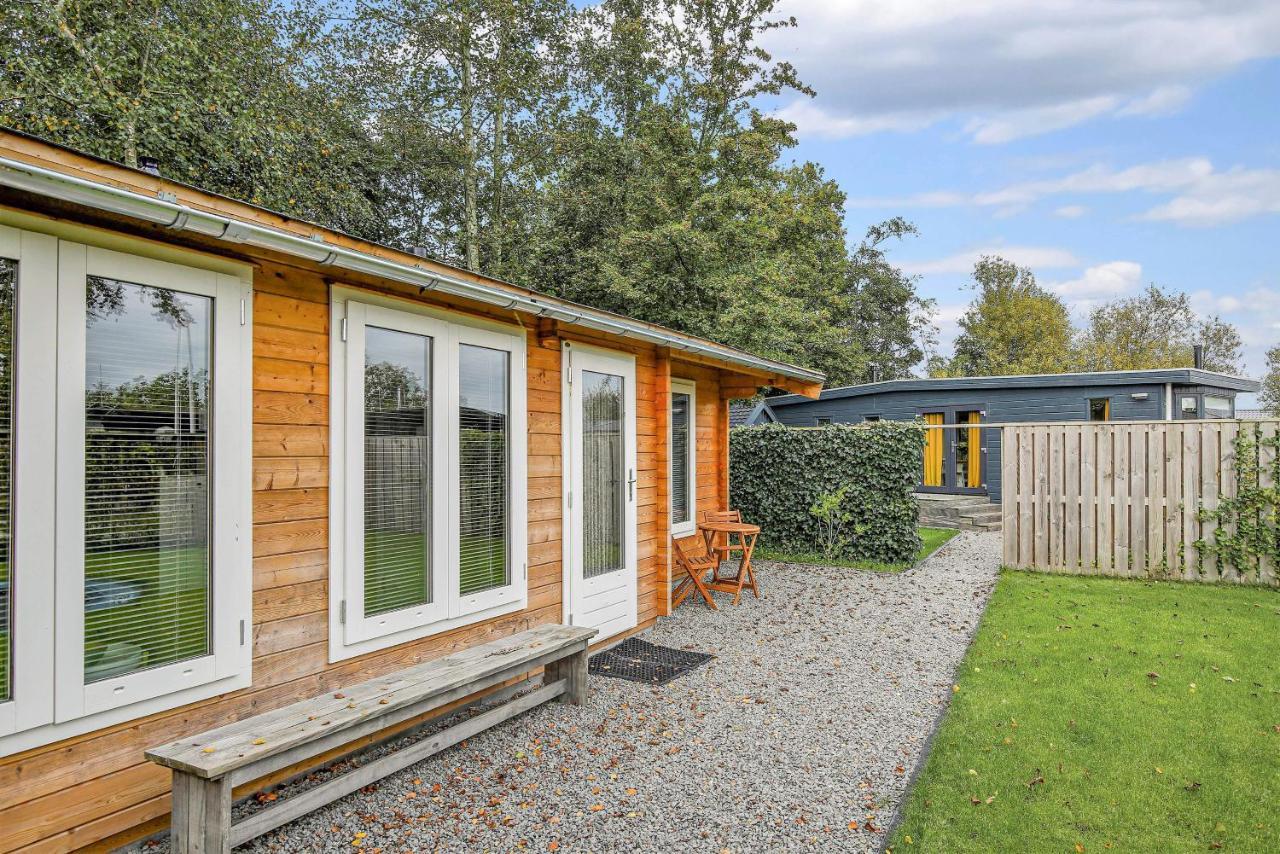 Villa Huskes Hus En Hiem - Rent As One - Chalets 65 & 66 Grou Exterior foto