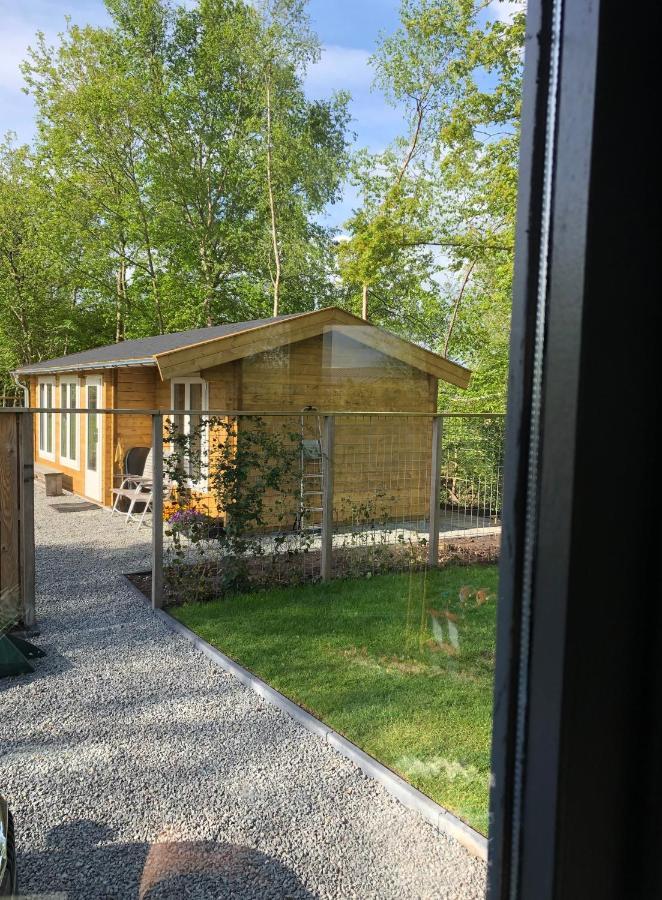 Villa Huskes Hus En Hiem - Rent As One - Chalets 65 & 66 Grou Exterior foto